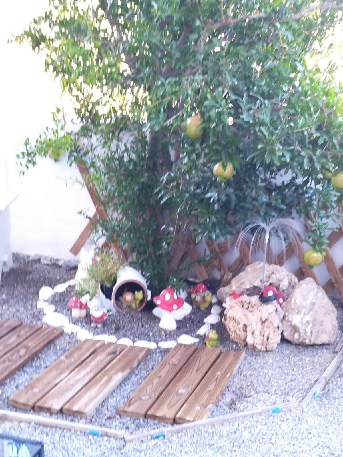 דירות Pera Gyalos Little Garden מראה חיצוני תמונה